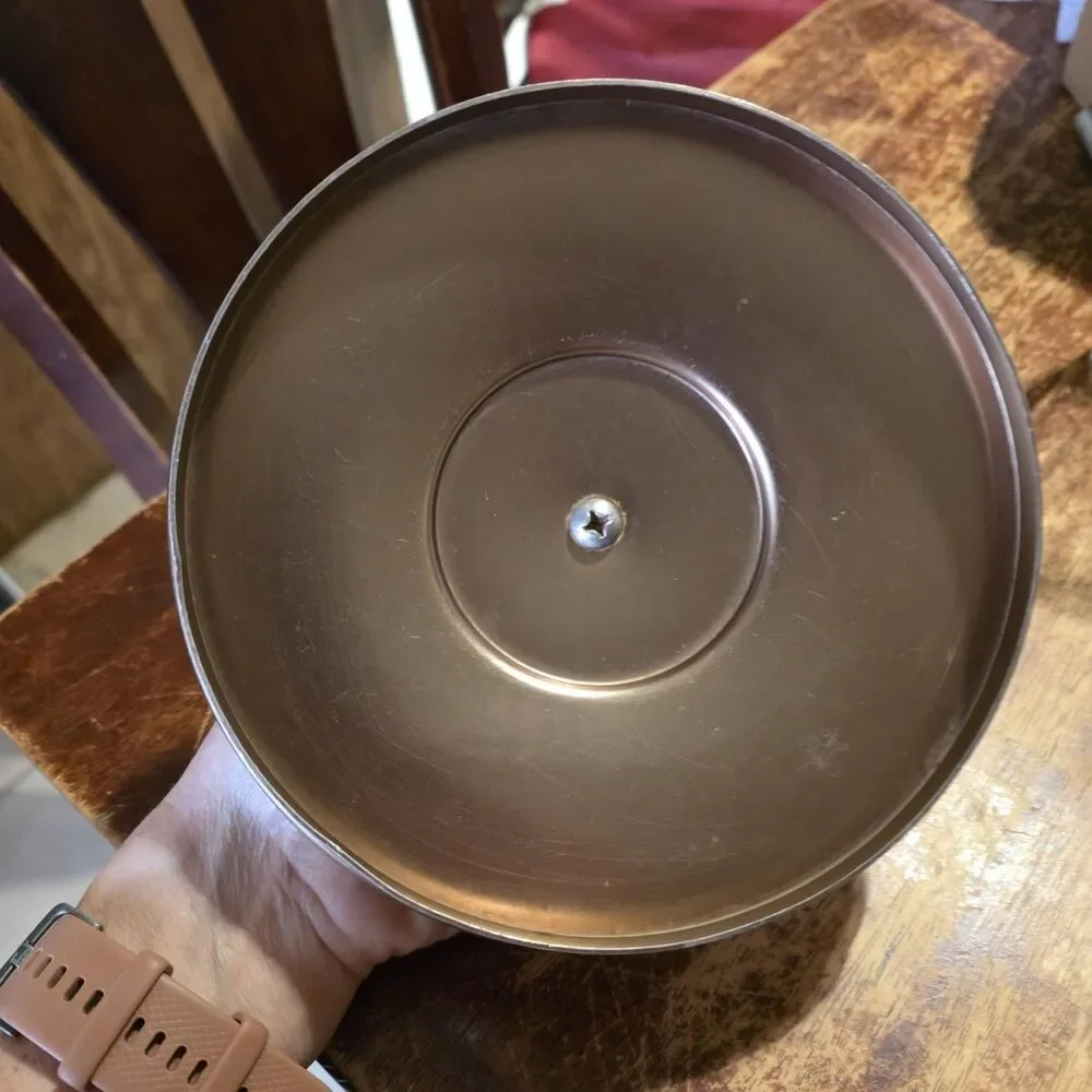 Gold Colored VTG Lid 7